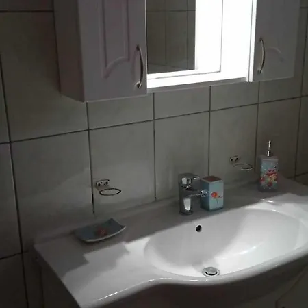 Lectras House アパート